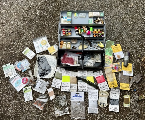 Fly tying job - lot,
