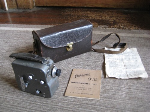 Vintage pathescope motocamera - pathescope,