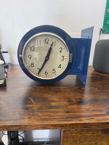 Vintage dual sided - vintage, clock