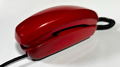 Red italian telephone face - italian,