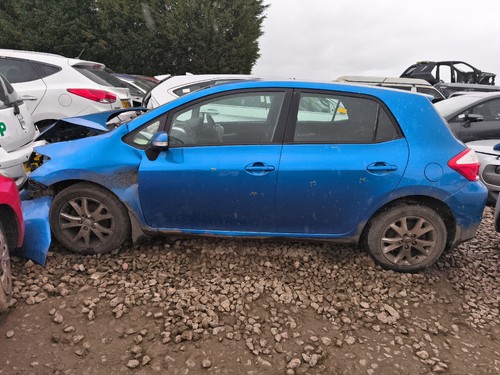 Toyota auris 2009 2012 - toyota,