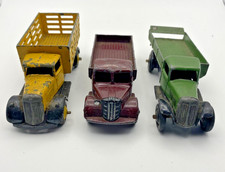 Vintage Dinky 25F Market