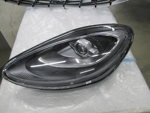 Aston martin dbx left drivers - aston,