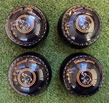 Drakes Pride Professional Set Of 4 Lawn Bowls. Size 4H. WB 15. Bowls Carrier Inc