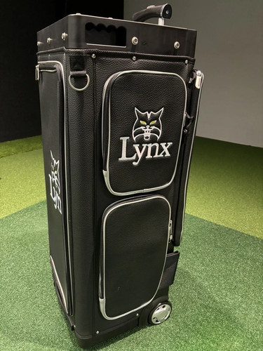 Pull along lynx - pull,
