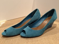 Donald J. Pliner Women’s