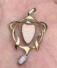 A EARLY ANTIQUE 9CT GOLD “MURRLE BENNETT” OPAL SET ART NOUVEAU PENDANT, C18/1900