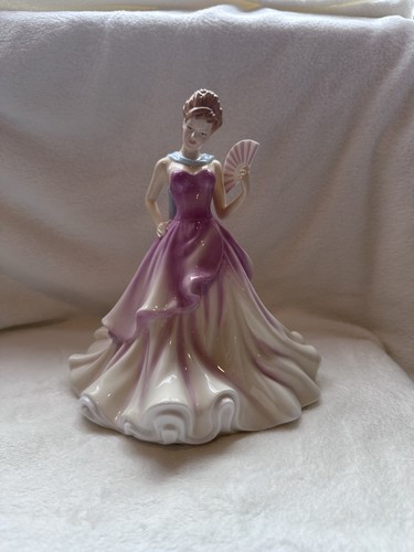 Royal doulton figurine pretty - figurine,