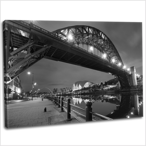 Newcastle quayside tyne bridge - tyne,