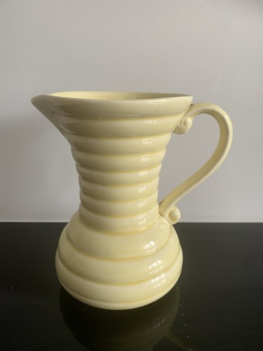 Art deco keele - art, ribbed