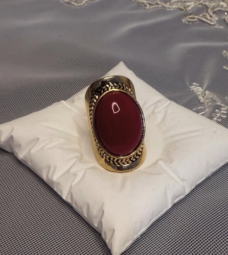 Vintage gold tone ring - gold, with