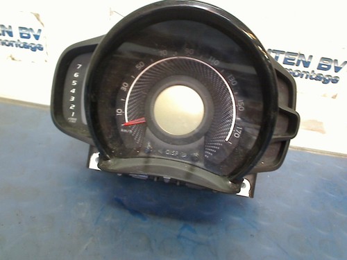 Speedometer toyota aygo - toyota, (b40)