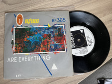 BUZZCOCKS - ARE EVERYTHING - 7" VINYL