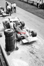 PHOTO  ALAN ROLLINSON'S F5000