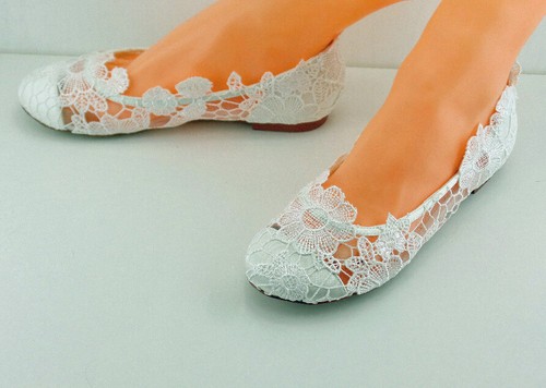 Ivory satin and vintage lace