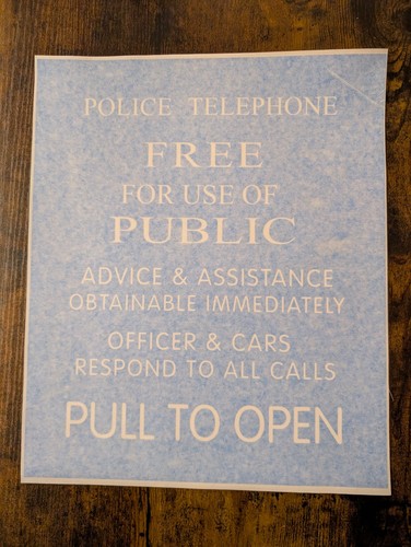 Police box pull open - police, to