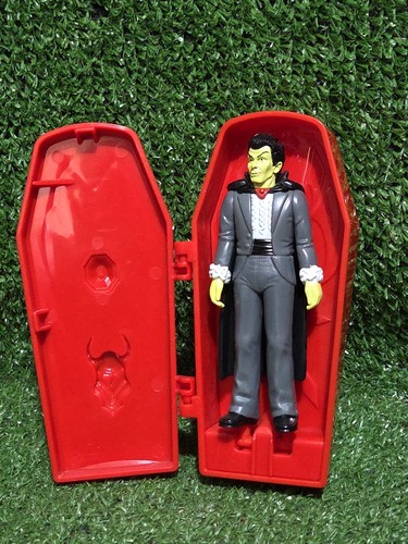 Creature crypts dracula and - creature,