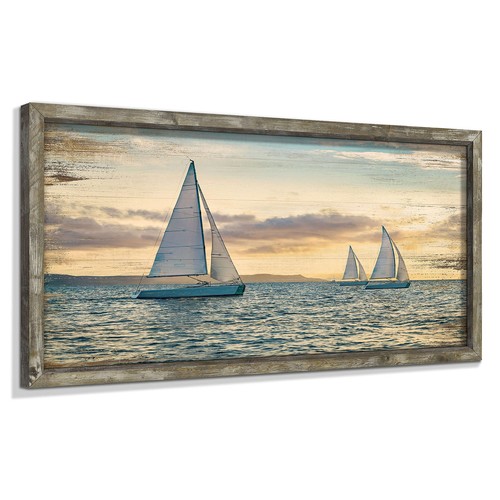 Coastal framed wooden wall - wooden,