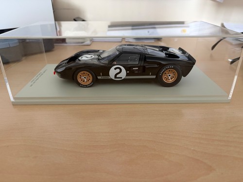 Spark ford mk 2 - 1:18,
