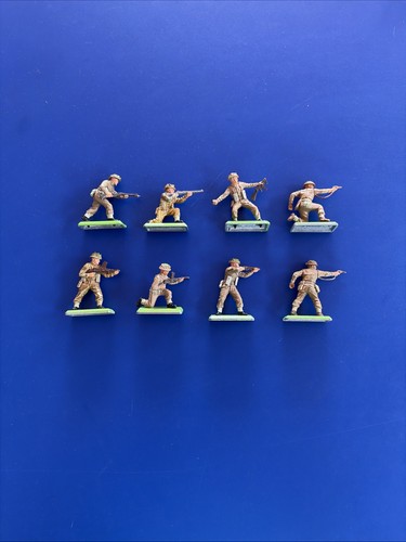 Britains deetail toy soldiers - britains,