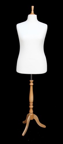 Deluxe female size - deluxe, 18