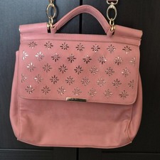 Chic Hotter Pink Floral Handbag - Pierced Detail - Pastel Pink 