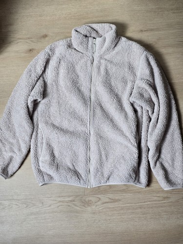 Uniqlo fluffy yarn - fleece, full