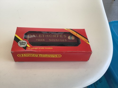 Hornby r670 palethorpes pork - hornby,