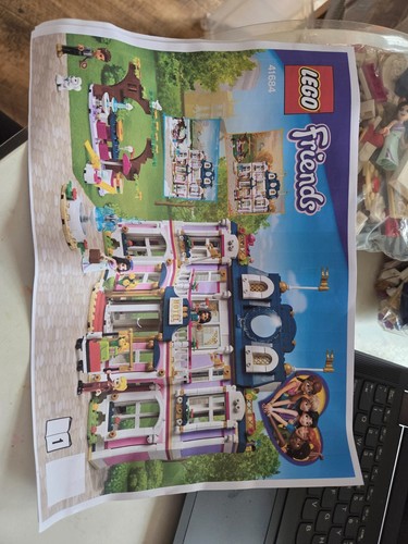 Lego friends 41684 heartlake