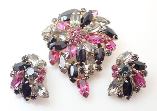 Vintage designer dimensional - vintage,