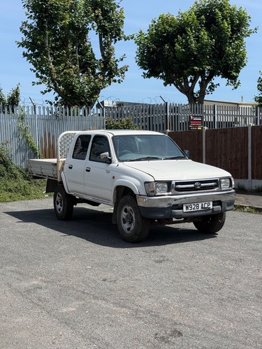 2000 toyota hilux 4wd - toyota,