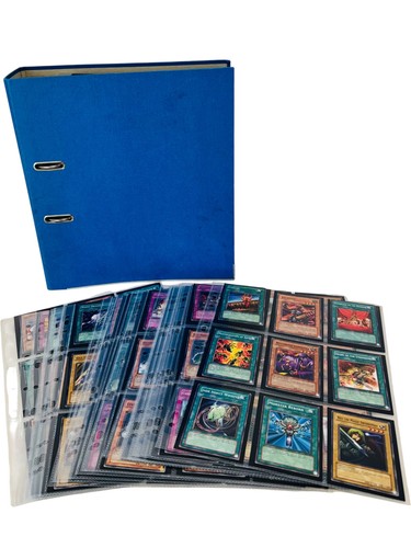 Trading card lot - yu-gi-oh!,