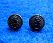 A PAIR OF WWII ROYAL NAVY 15MM OFFICERS BLACK CAP BUTTONS