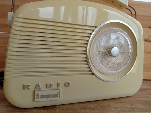 Steepletone brighton radio - brighton,