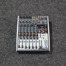 Behringer XENYX X1204USB 8