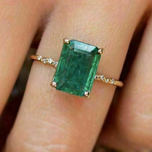 Emerald cut 10ct - emerald, 2.10ct