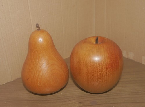 Wood fruit apple and - -,