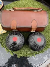 Thomas Taylor Grippa Crown Green Bowls Black 2lb 10 oz  Standard Density/bag