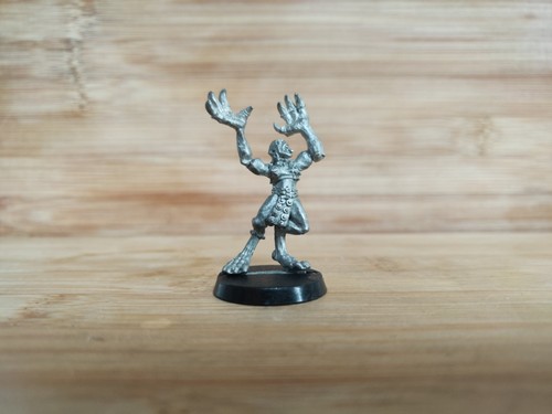 Chaos daemonette of - chaos,