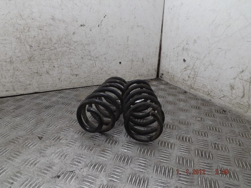 Renault clio pair - pair, rear