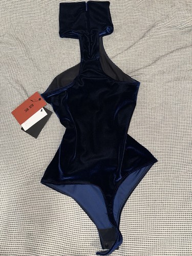 Carmine cutout stretch velvet - carmine,
