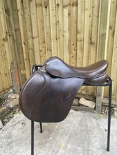 Cliff Barnsby 17.5” Brown