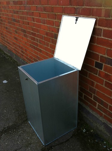 Small galvanised feed bin pet - galvanised,