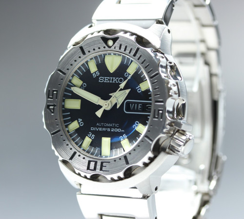 Near mint black - black, monster