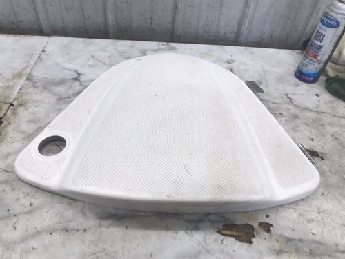 Maxum 2500 scr boat front - 01,