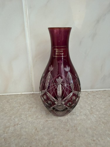 Laura ashley home hand made - laura,