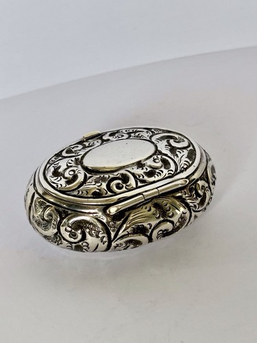 Antique silver pill trinket - silver,