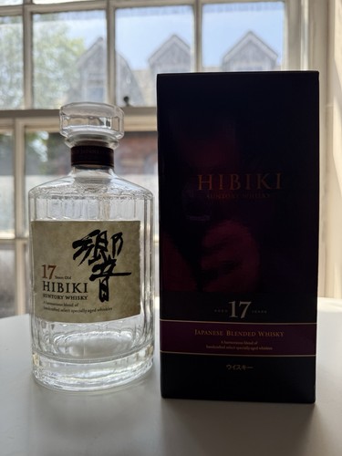 Hibiki japanese whisky - 17,