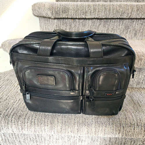 Tumi black zip - tumi,
