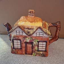 Cottage Ware Teapot. Vintage. Price Kensington.